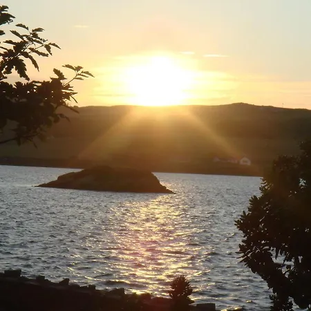 - Sea Views- In Village - Parking Dunfanaghy