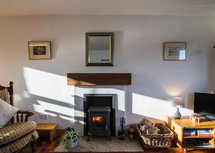 - Sea Views- In Village - Parking * Dunfanaghy