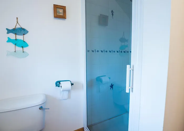 - Sea Views- In Village - Parking Vakantiehuis