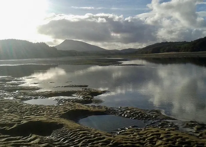 - Sea Views- In Village - Parking * Dunfanaghy